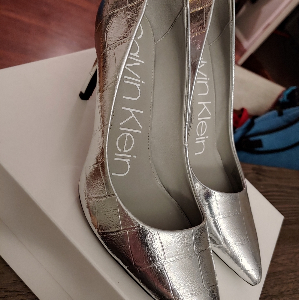 Calvin Klein Gayle Pump